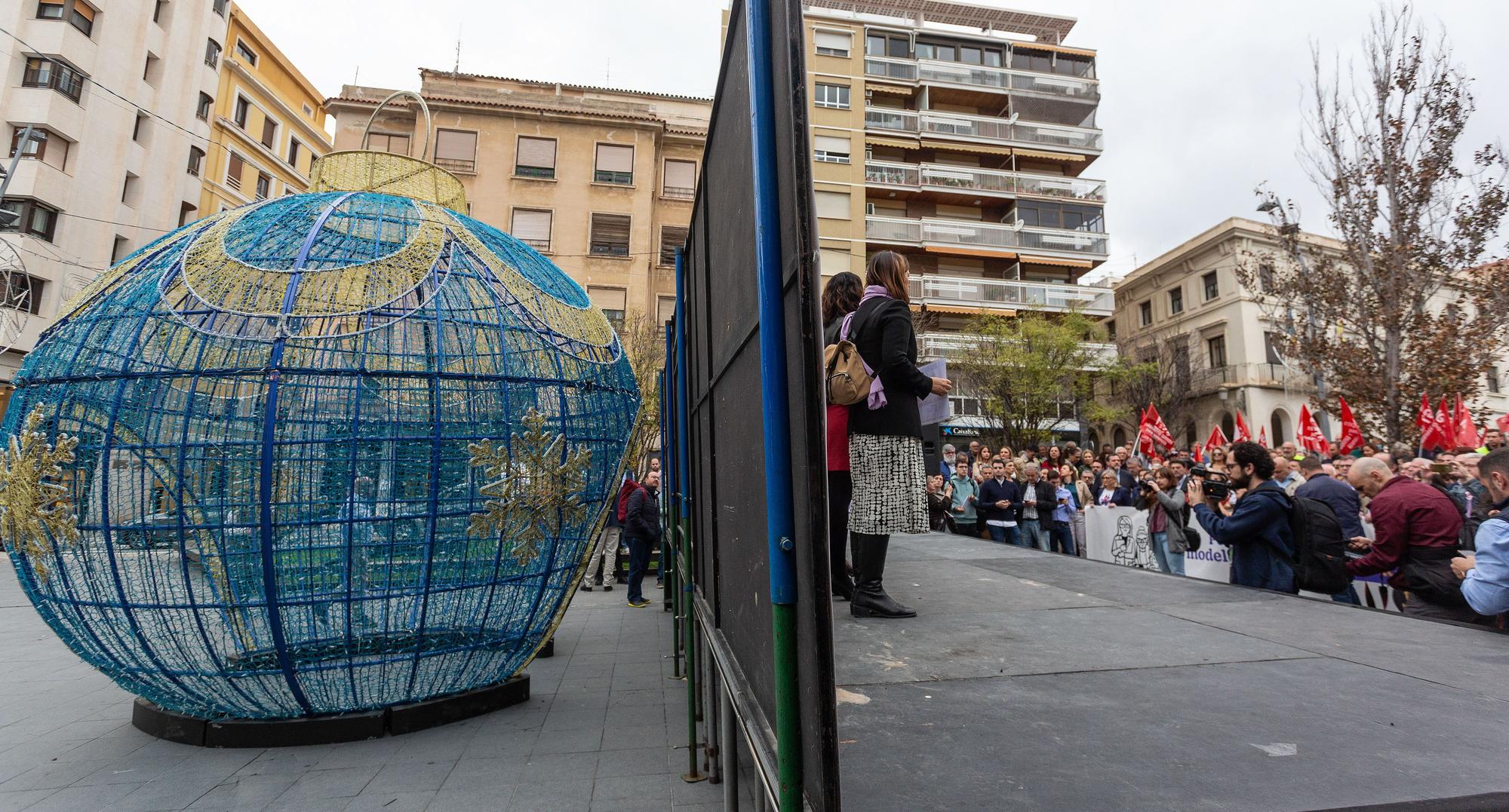 Concentración para reclamar una financiación justa para la provincia de Alicante