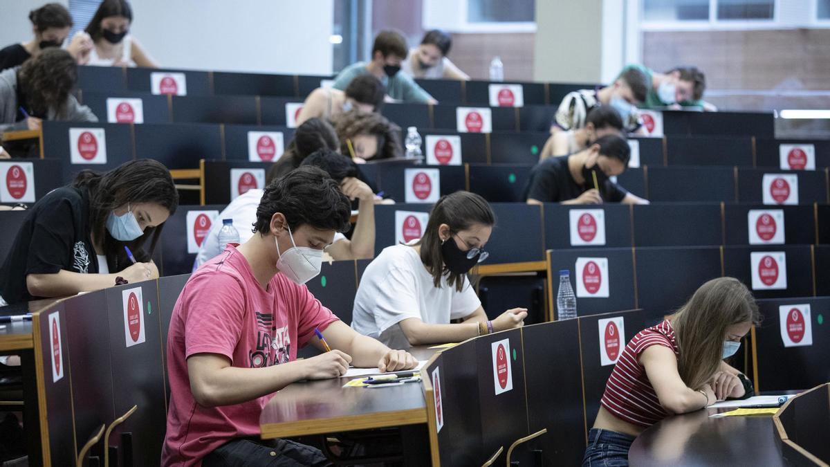 Pruebas de selectividad el pasado 8 de junio en el campus de la Ciutadella de la UPF.