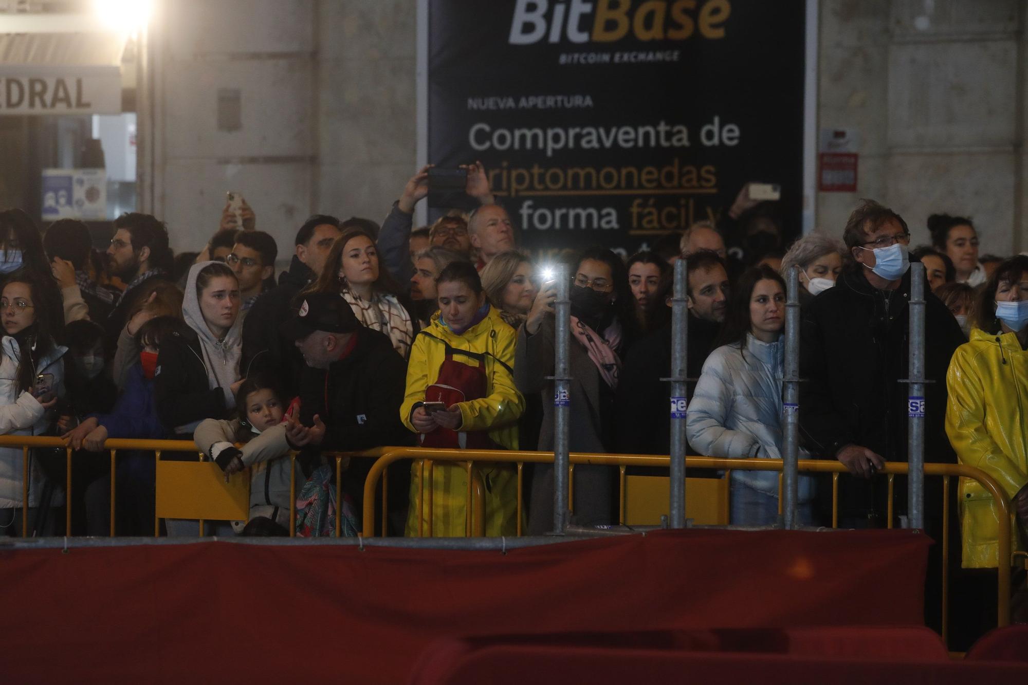 Búscate en el segundo día de ofrenda por la calle de la Paz (entre las 19:00 a las 20:00 horas)