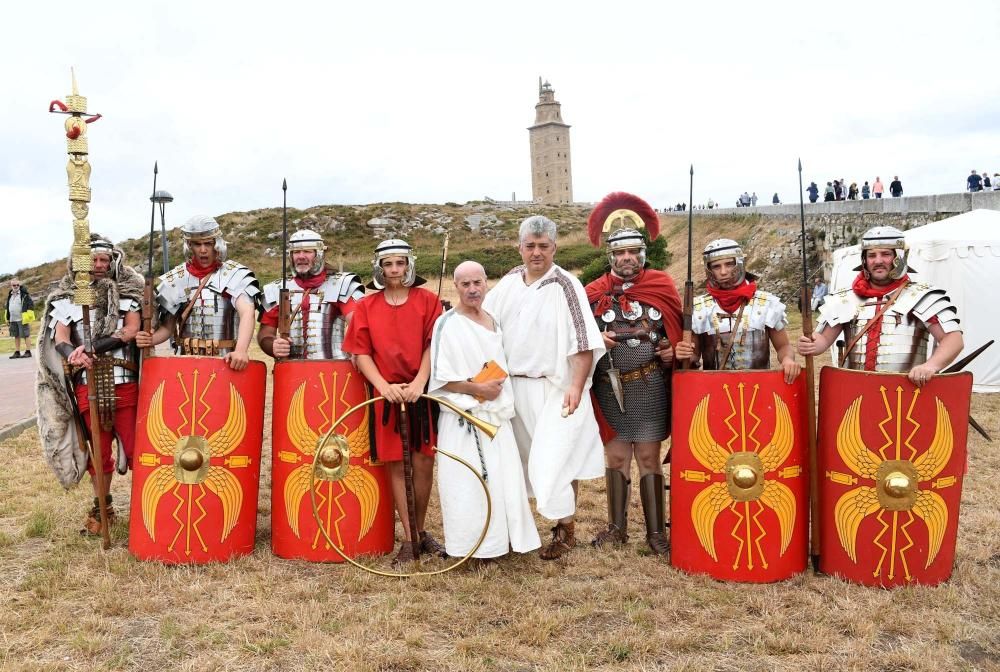 La Asociación Ave Crunia recrea un campamento romano a los pies de la Torre