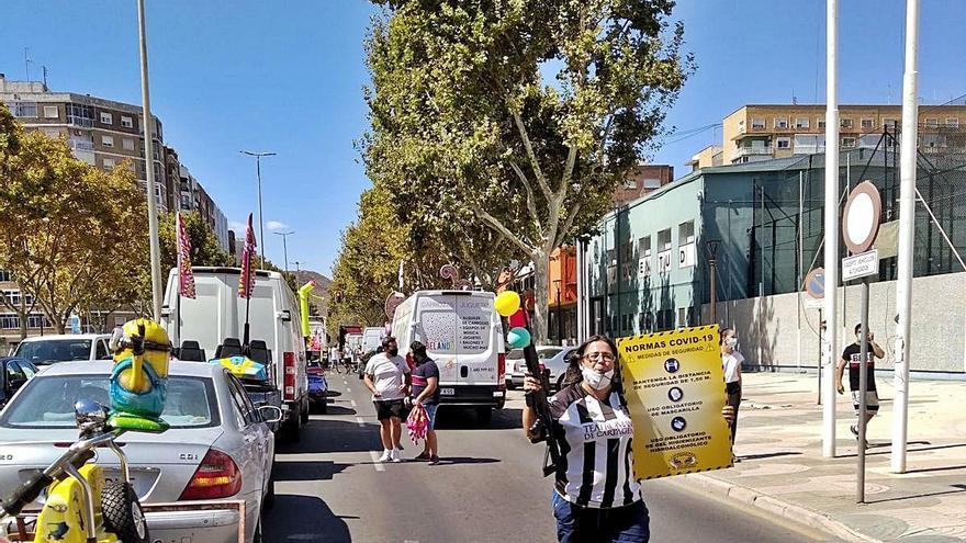 Los feriantes piden &quot;menos ayudas y más trabajo&quot; en la Región