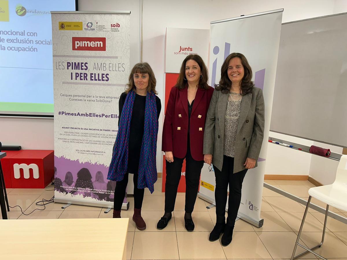 De Luque, Salom y Rísquez, este viernes en la sede de Pimem.