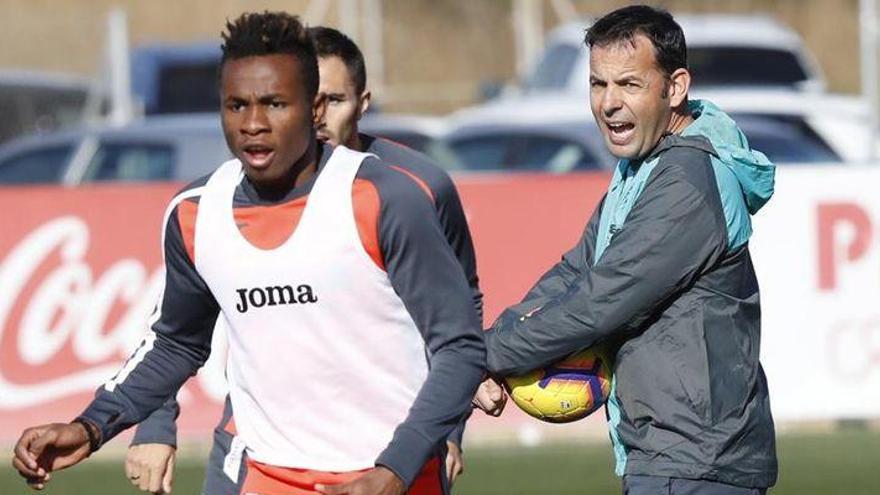 El Villarreal y Calleja miman a Samu Chukwueze