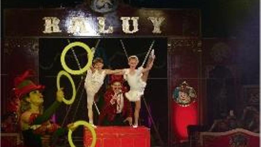 El Circ Raluy Legacy comença el seu espectacle a Girona