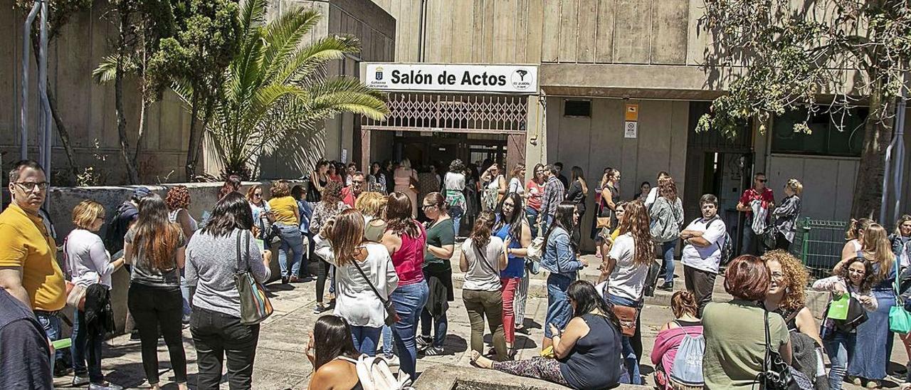 Convocatoria de oposiciones en Educación en Tenerife.