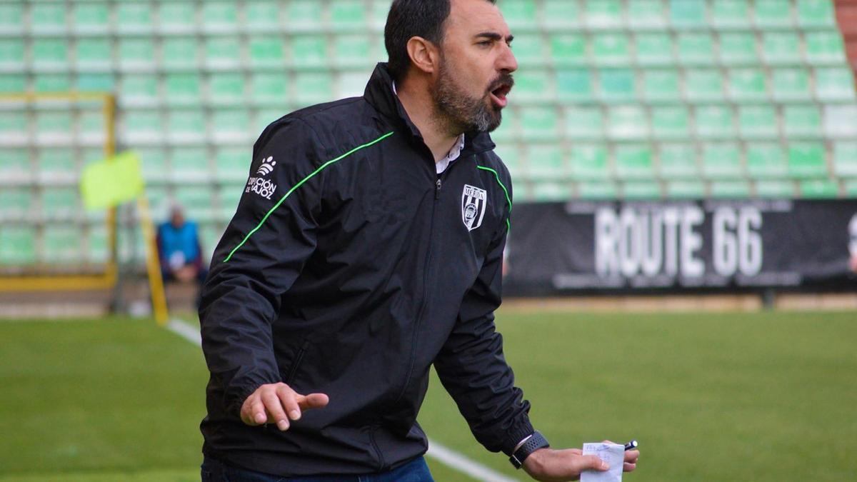 Juanma Barrero, nuevo entrenador del Mérida.