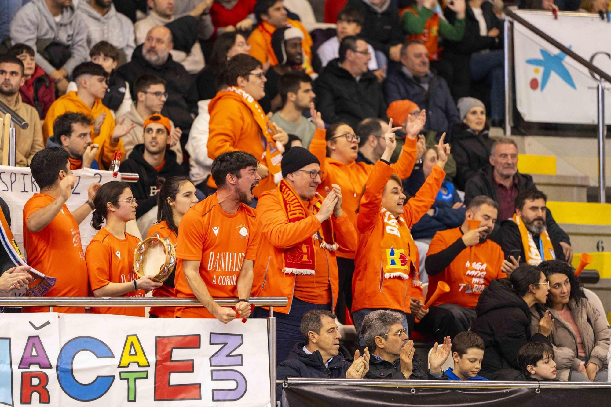 A Coruña respira naranja con el Leyma