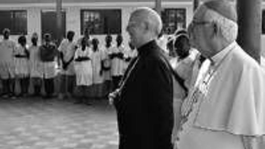 La iglesia cacereña se acerca a Angola