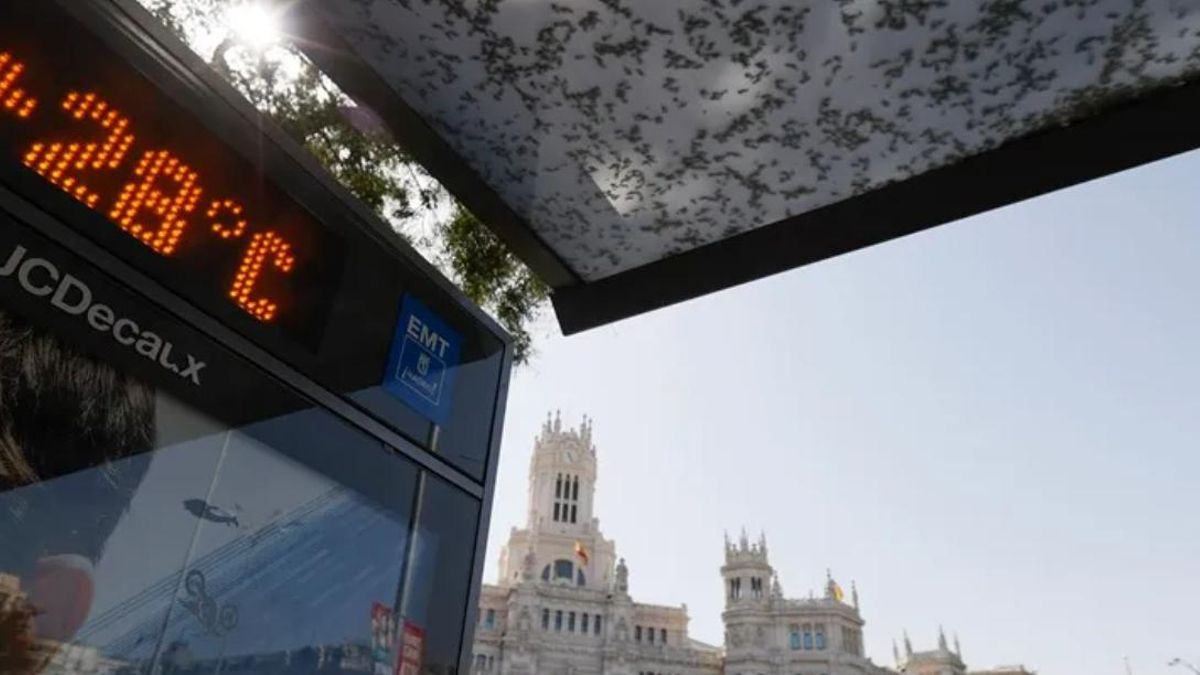 El verano no ha comenzado oficialmente, pero pasear por el centro de Madrid ya se hace complicado.
