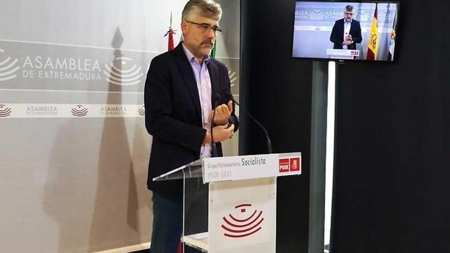 El PSOE eleva 43 enmiendas a las cuentas extremeñas