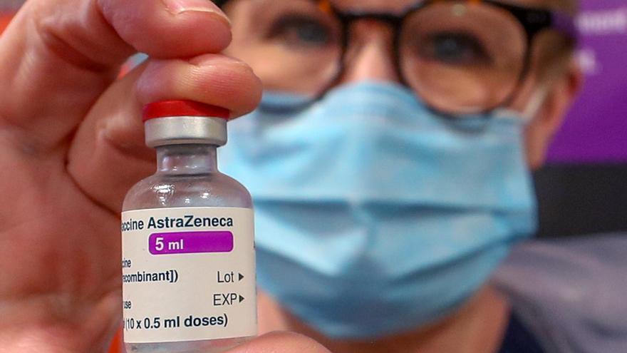 Salud Pública descarta dar Pfizer a mayores de 60 vacunados con AstraZeneca