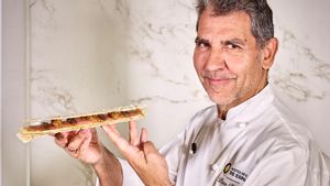 El chef Paco Roncero, con el bocadillo perfecto.
