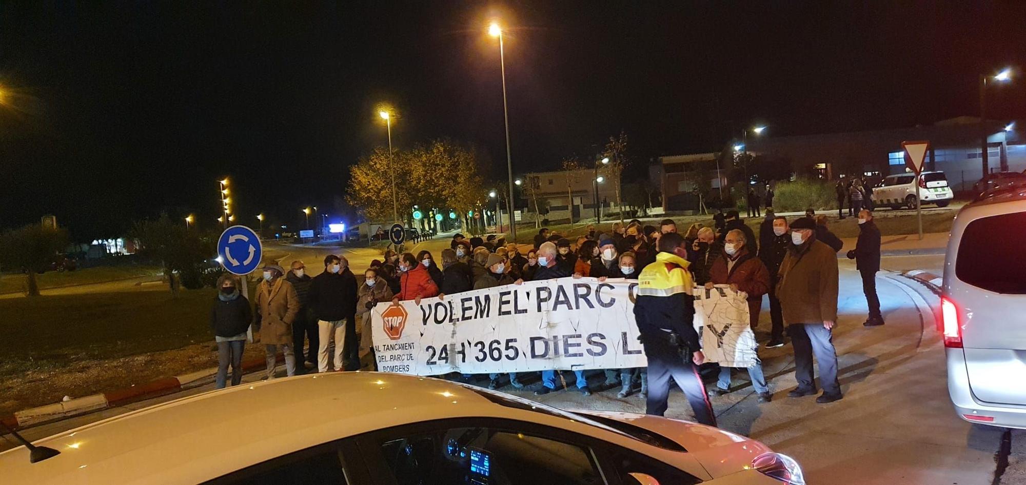 Protesta pel canvi al Parc de Bombers de la Jonquera