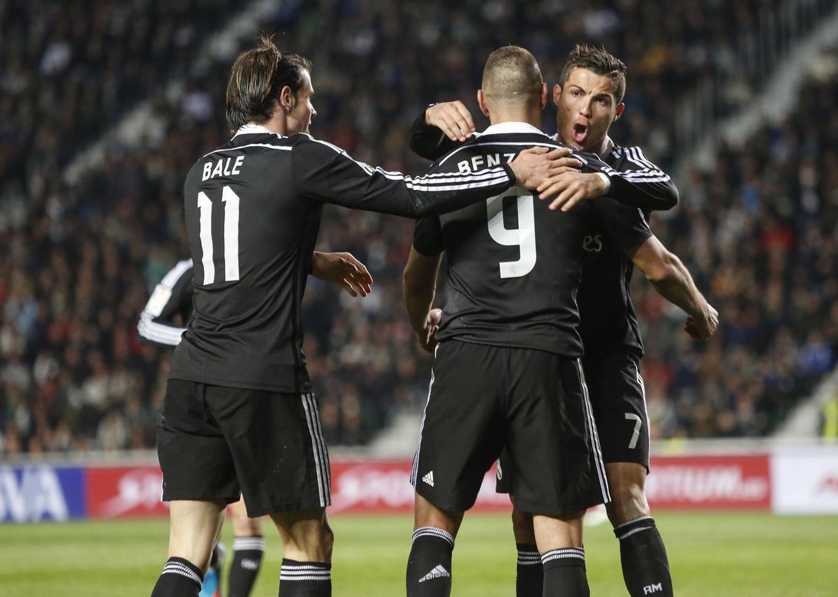 Bale, Benzema y Cristiano celebrando un gol con el Real Madrid