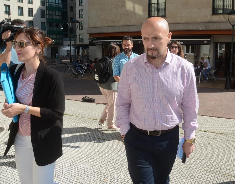 Absuelto el joven que pegó a Rajoy por una agresión a un dirigente de VOX Pontevedra