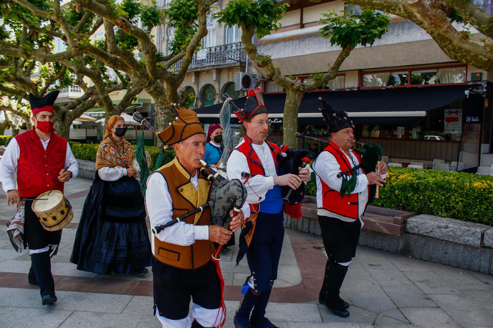 Vilagarcía despide con música y baile las fiestas de Santa Rita