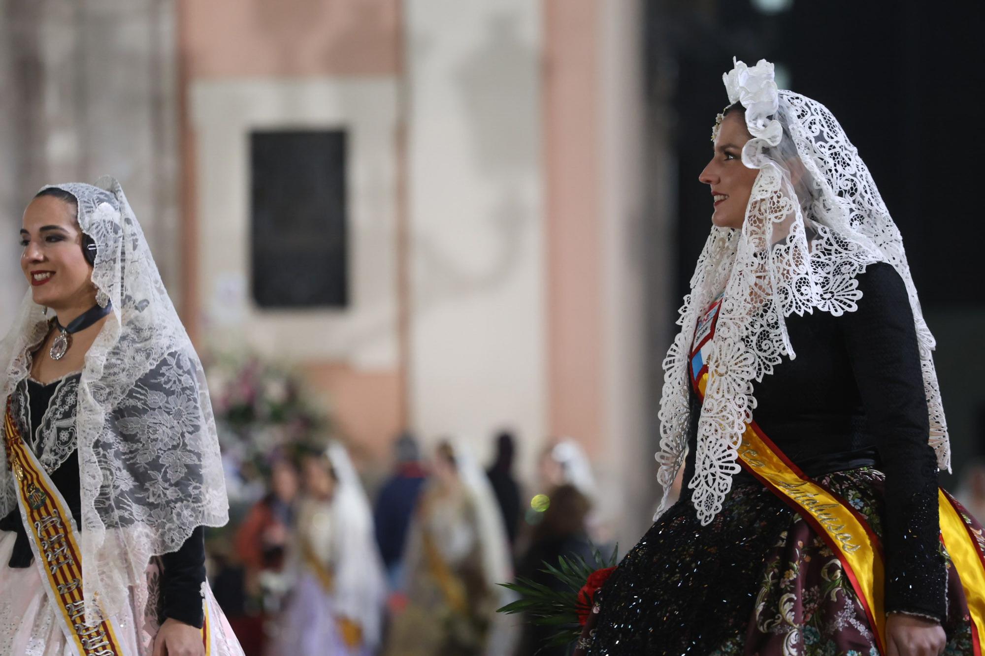 Búscate en el segundo día de la Ofrenda en la calle San Vicente entre las 20 y las 21 horas