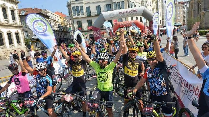 Salida de la Epic Race de 2017 en Pontevedra. // Gustavo santos