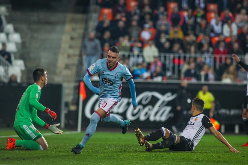 Las imágenes de la derrota del equipo celeste en Mestalla.