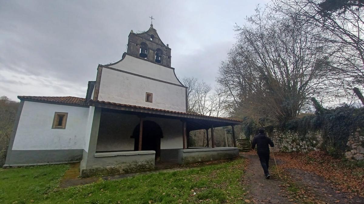 Iglesia de San Miguel de Báscones.