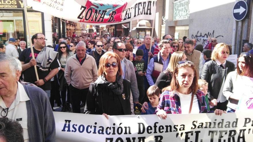 Manifestación en defensa de la sanidad pública celebrada el año pasado en Benavente.