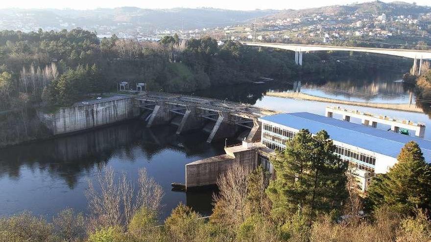 Vista de la presa de Velle, en Ourense.