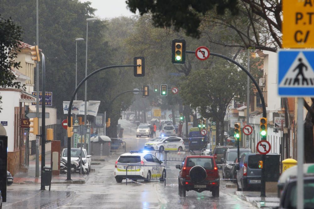 De nuevo, como a comienzos de año, el distrito de Campanillas ha sido el mas castigado por la acumulación de agua, desbordándose arroyos y anegándose muchas de sus calles.