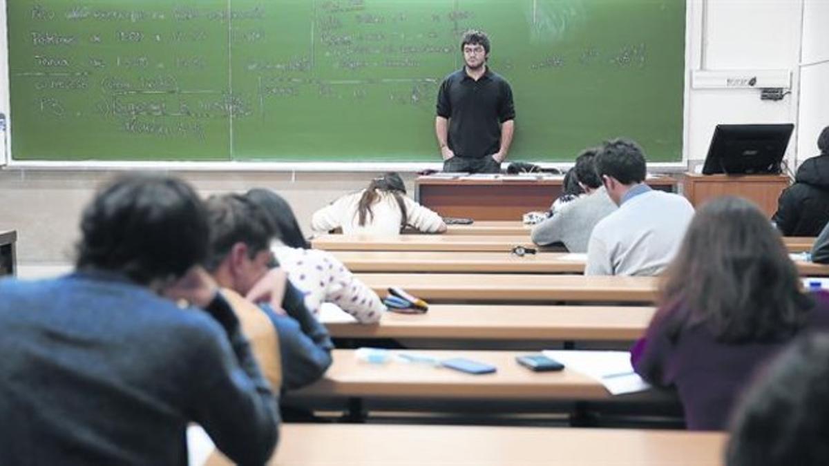 Aula de la facultad de Matemáticas de la Universitat de Barcelona, en enero.