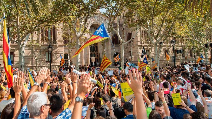 La movilización permanente por el referéndum toma Barcelona