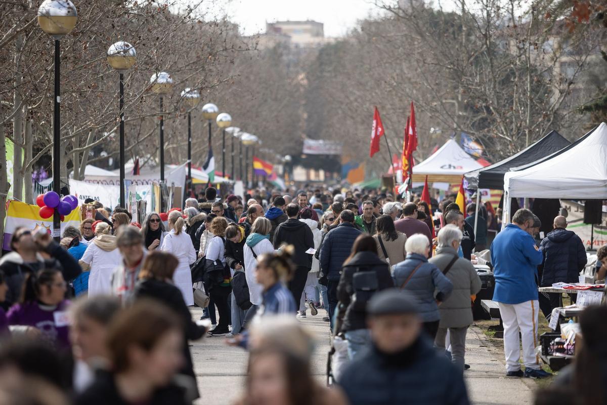 Un grupo de zaragozanos en la celebración de la Cincomarzada en una imagen de archivo.