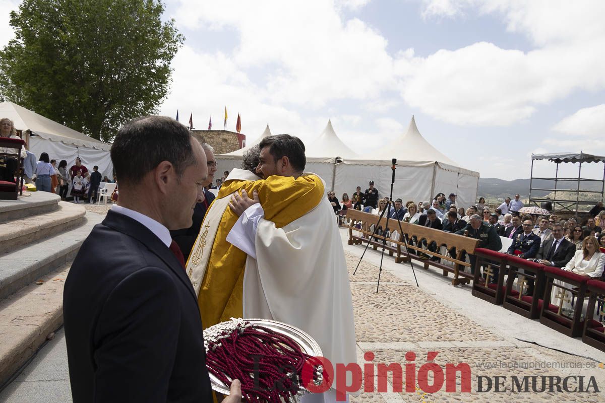 Fiestas de Caravaca | Imposición de cruces a los nuevos hermanos cofrades de la Vera Cruz