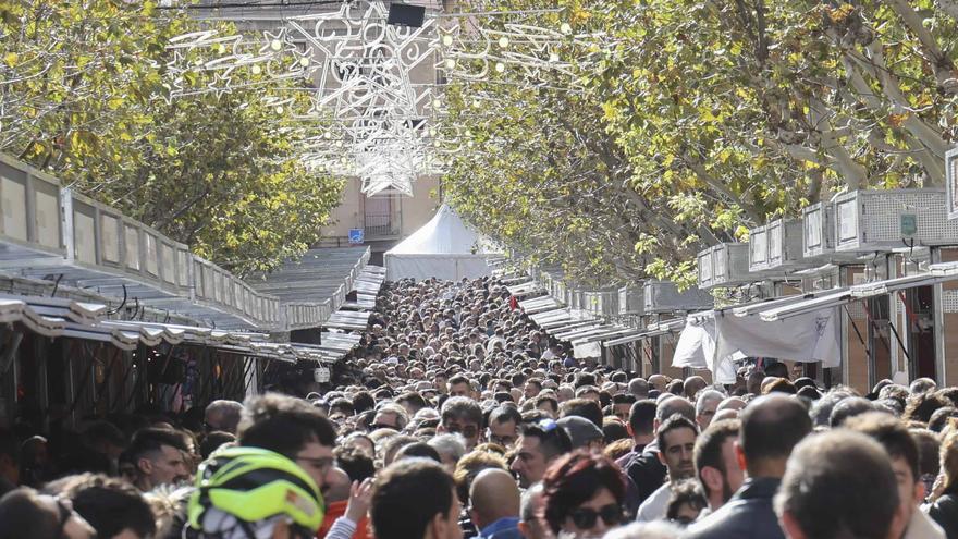 Gran afluencia en la Feria de la Navidad de Xixona