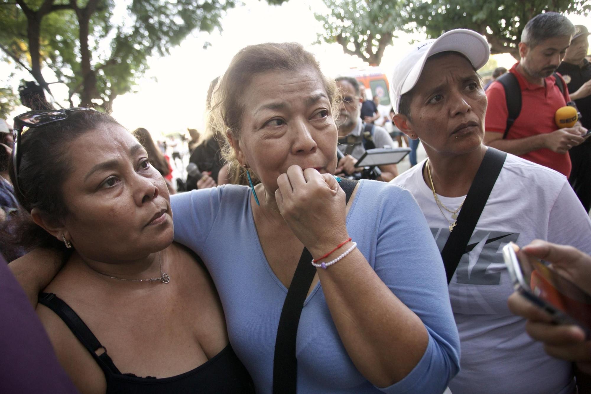 Las imágenes de la zona de ocio de Atalayas tras el incendio en dos discotecas