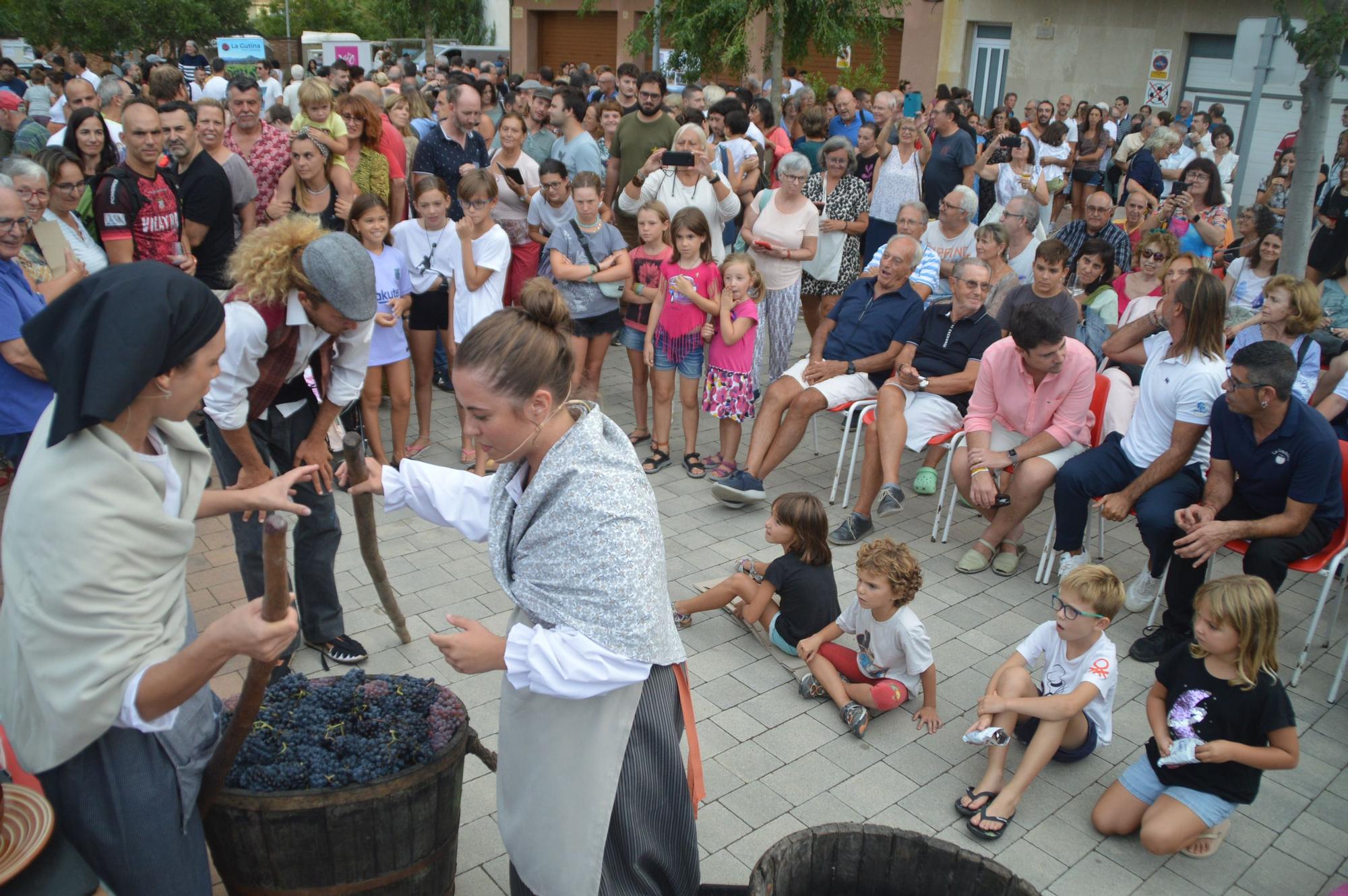 La Festa de la Verema i de la Pissarra omplen Colera d'aromes de vi de la DO Empordà