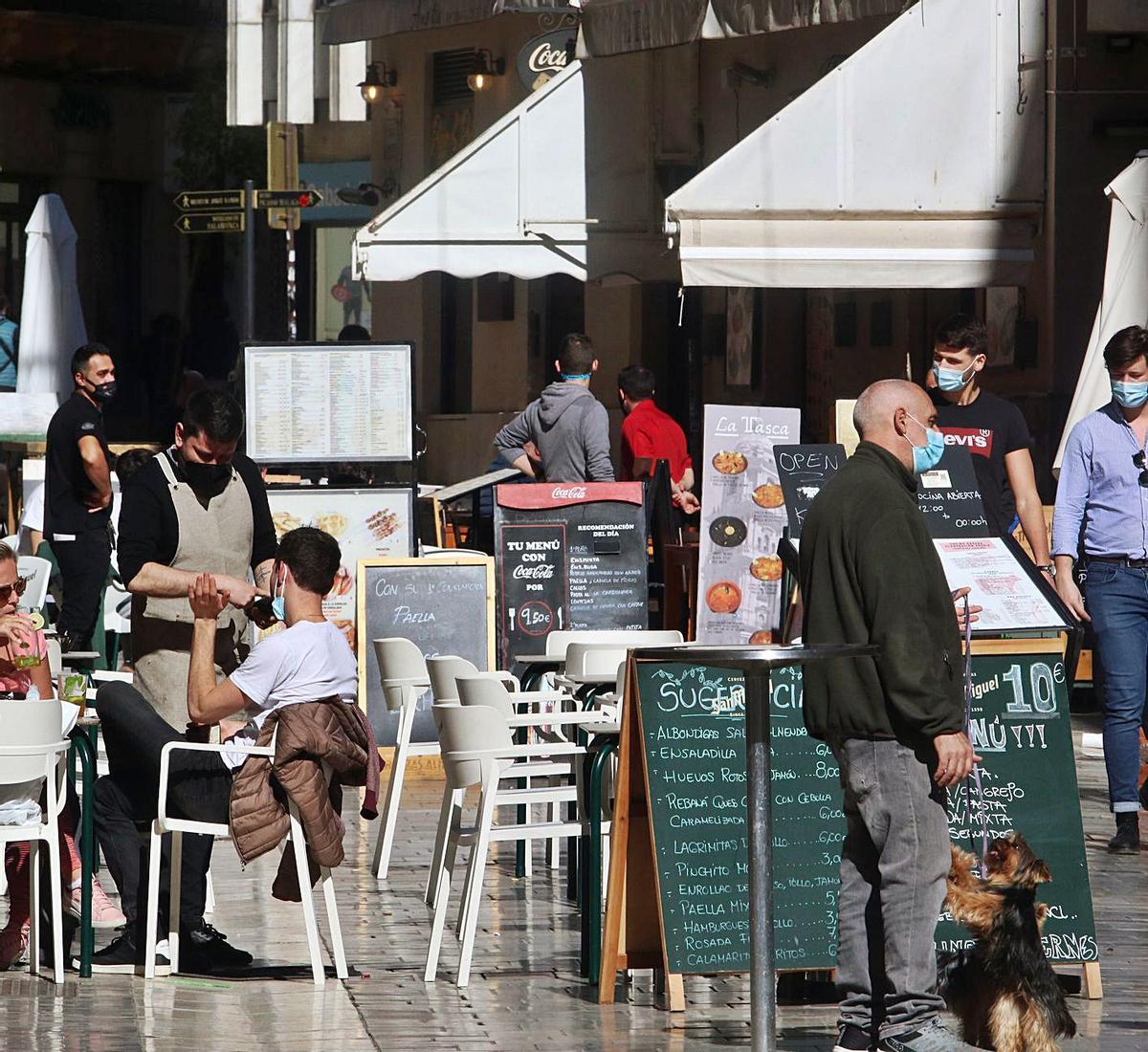 Ayer también fue el último día para los establecimientos de hostelería. | ÁLEX ZEA