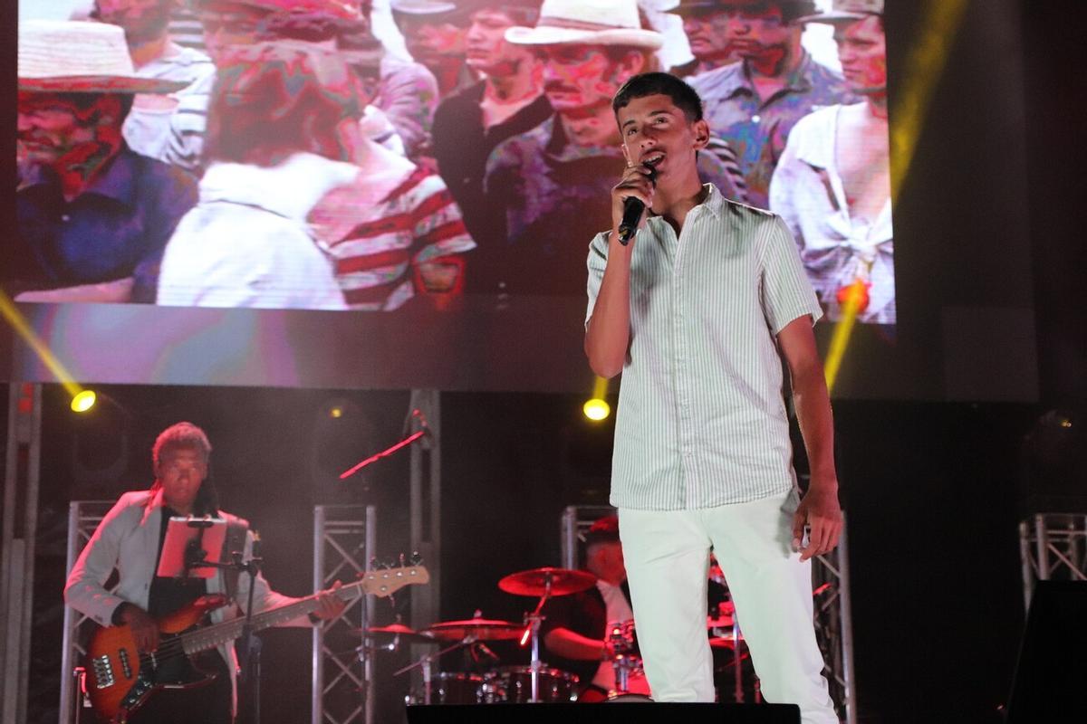 Gala de cantantes del municipio de Yaiza por las fiestas del Carmen en Playa Blanca