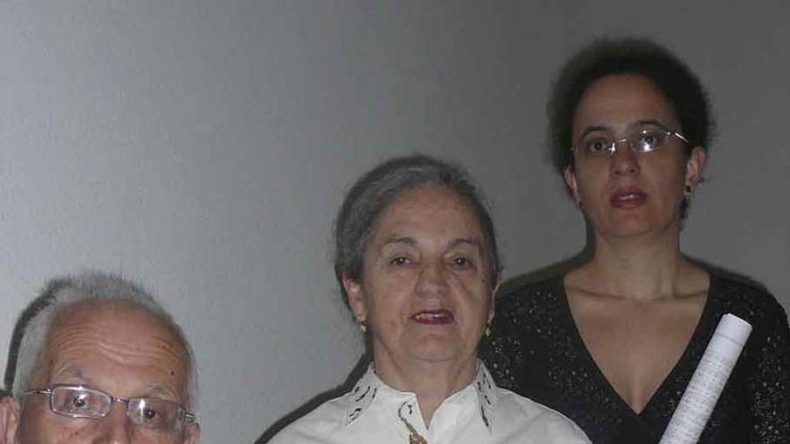 Avelino de Dios, Liduína Álvarez y Emma de Dios.