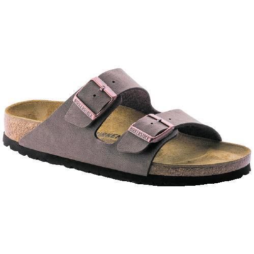 Sandalias Birkenstock modelo Arizona.