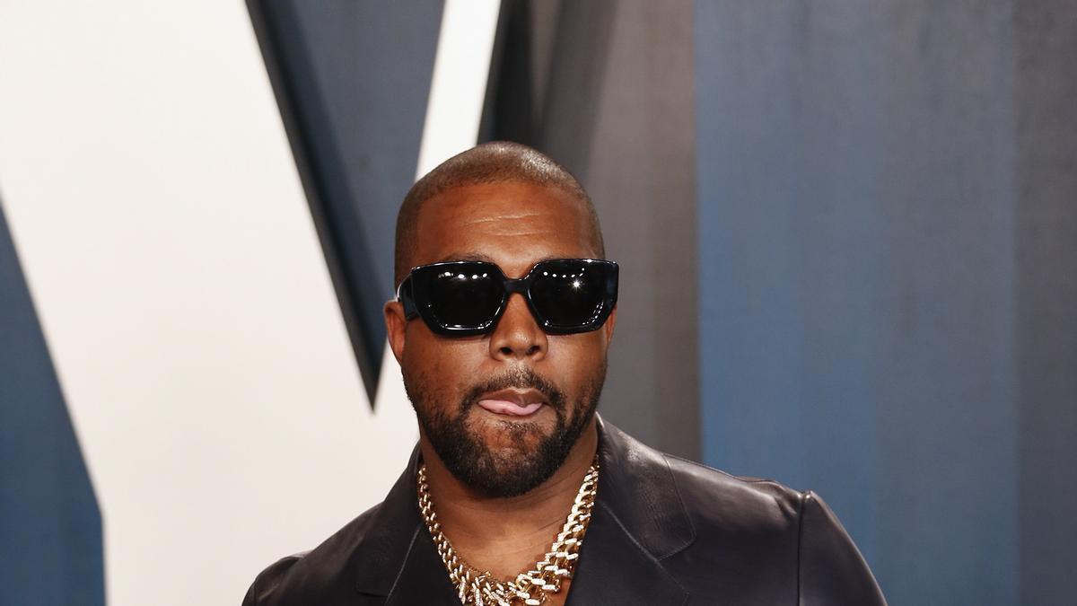 Instagram veta a Kanye West durante 30 días por nuevos &quot;mensajes antisemitas&quot;.