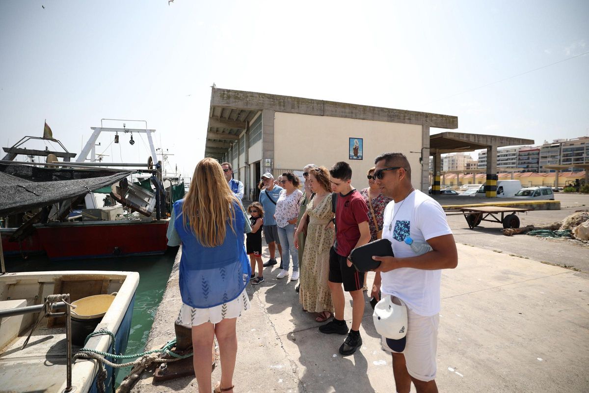 Una visita guiada por la lonja permitirá conocer las labores que hacen los pescadores.