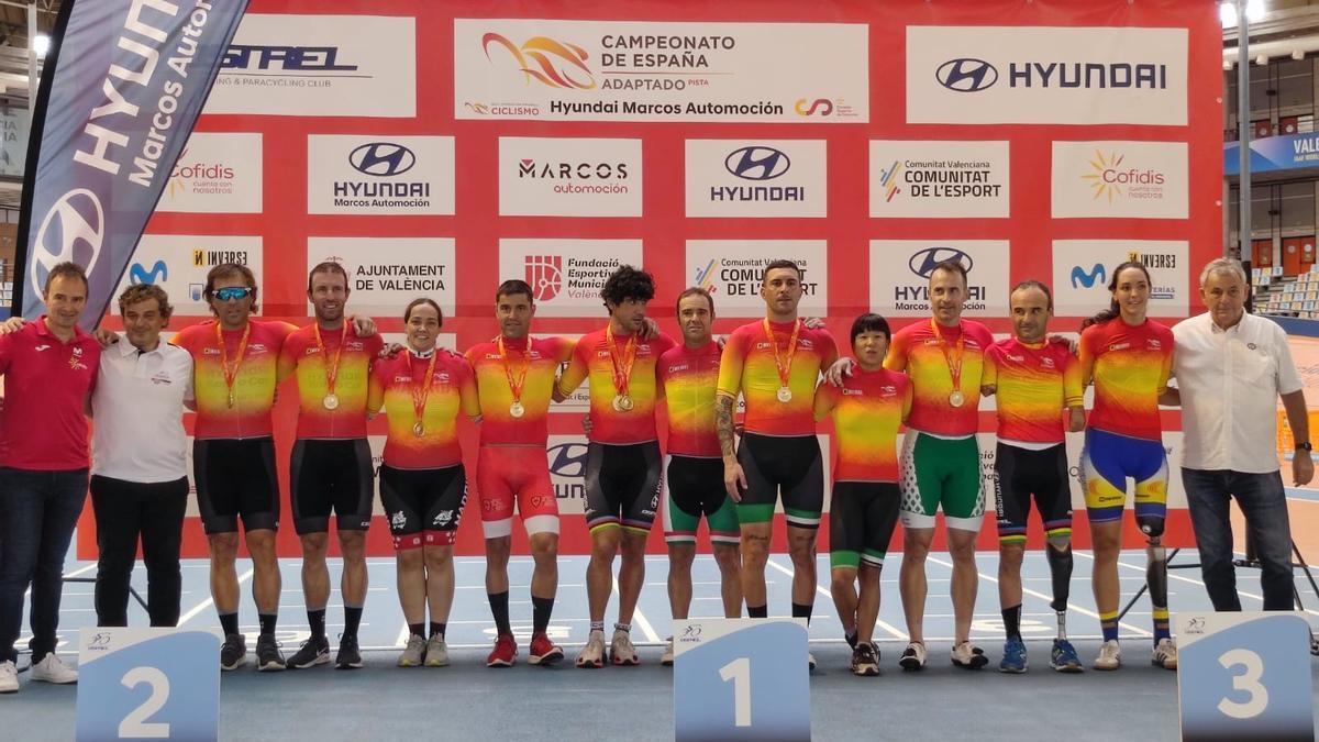 SPAIN. v4.0Proyecto: Pablo Estrela Gil +34627906739 1El   equipo   valenciano Hyundai   Koryo   Car   Dstrel   lidera   el   medallero  del  Nacional  de  ciclismo  adaptado  en  Pista  con  21  medallas, 11 de ellas de oro.