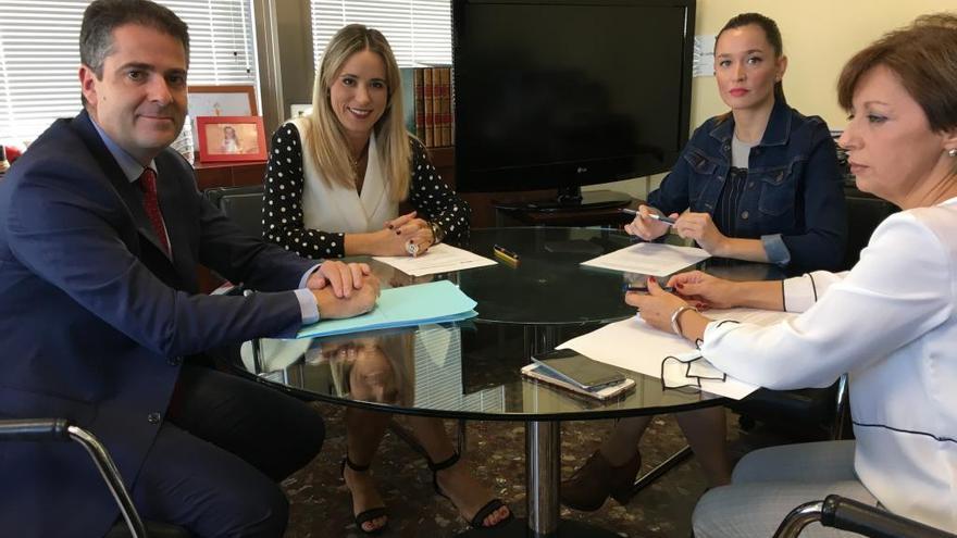 La reunión en la Delegación de Educación.