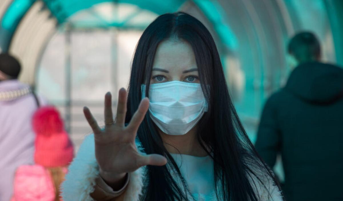 La mascarilla ya venció a otras pandemias: ¿Deberíamos seguir usándola contra la gripe?