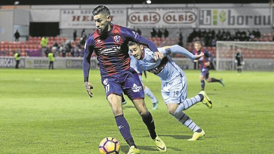 Los errores atrás condenan al Huesca frente al Levante