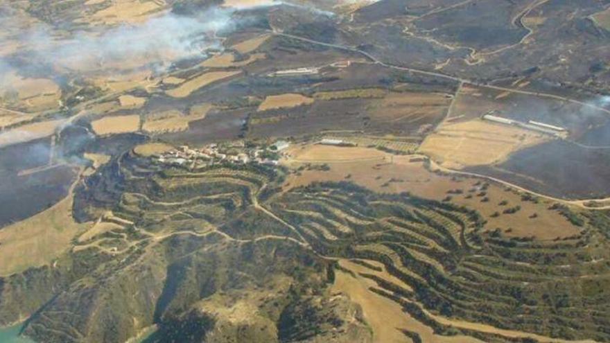 Controlado el incendio de Huesca que ha arrasado unas 400 hectáreas agrícolas