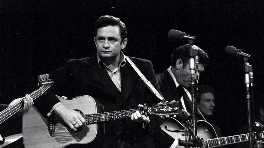 Johnny Cash: los tonos blancos del hombre de negro