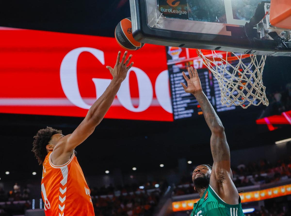 Cruel derrota sobre la bocina de Valencia Basket y Panathinaikos en el Roig Arena