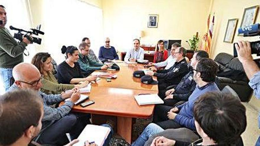 La Mesa de Inclusión Social, en una reunión de urgencia el pasado lunes a la que asistieron la Policía Nacional y la Guardia Civil.