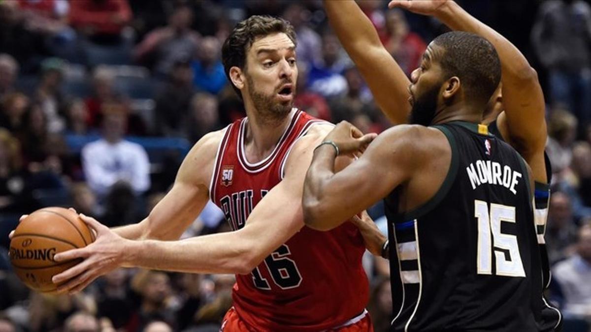 Pau Gasol en un reciente partido frente a los Bucks.