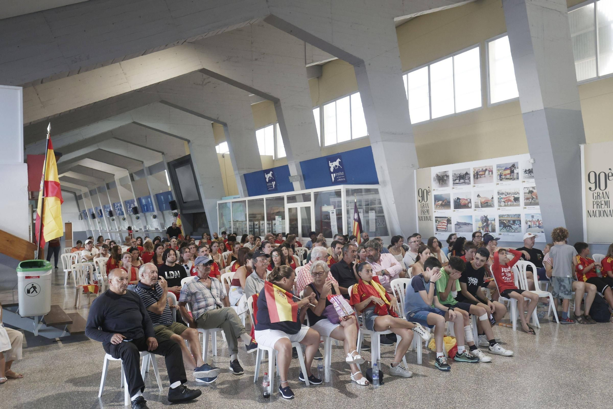 Apoyo a la selección española desde Pòrtol y Son Pardo